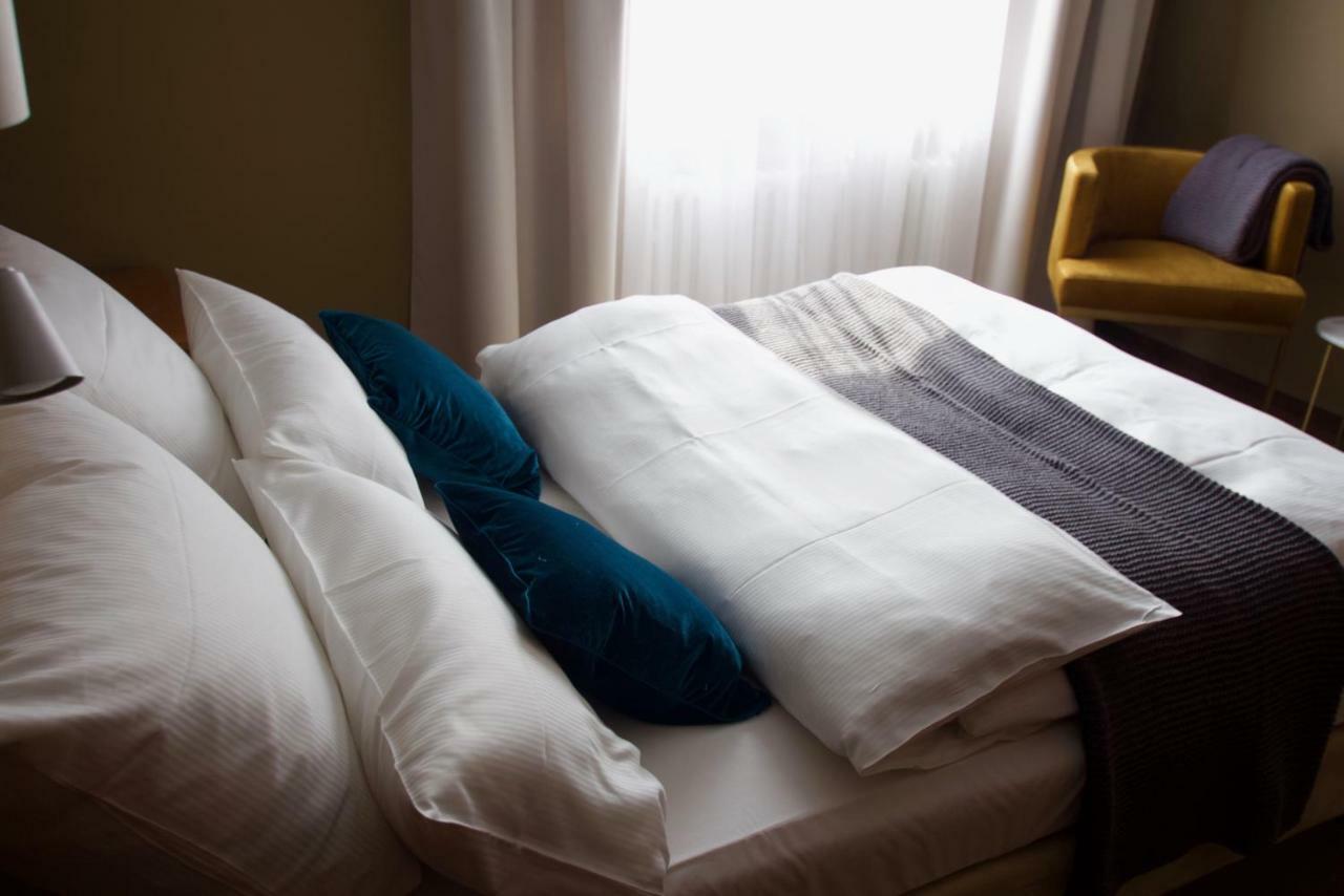 Hotel Tari Höchberg Екстериор снимка